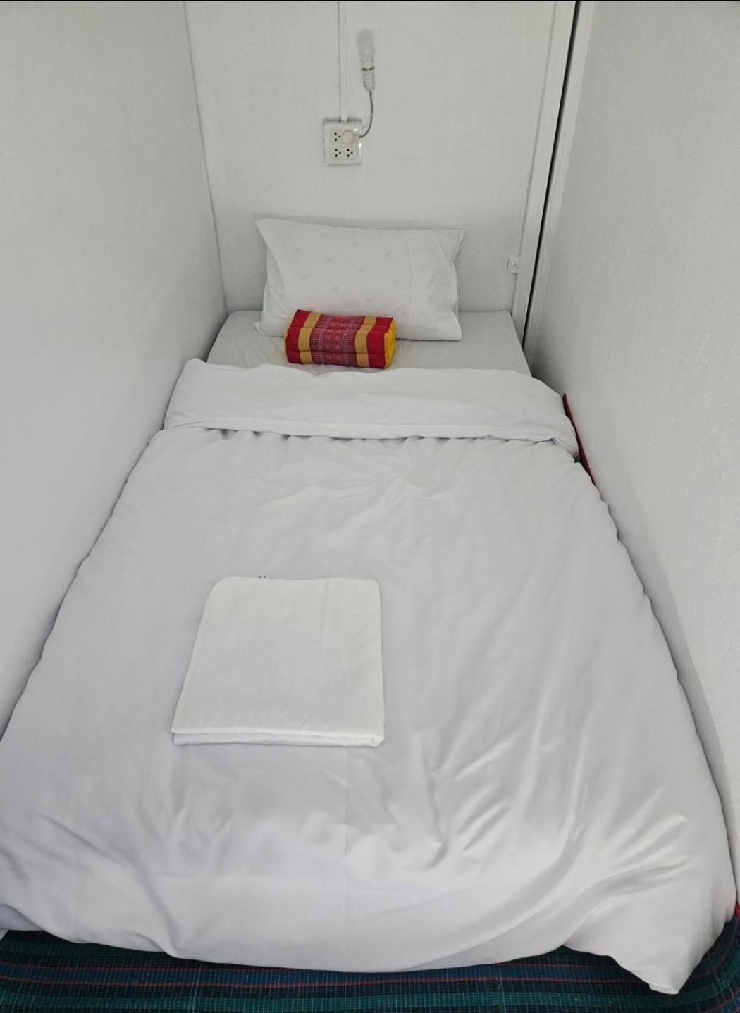 Kai Lions International Capsule Hostel Pakse Dış mekan fotoğraf